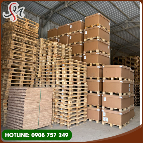 Pallet gỗ